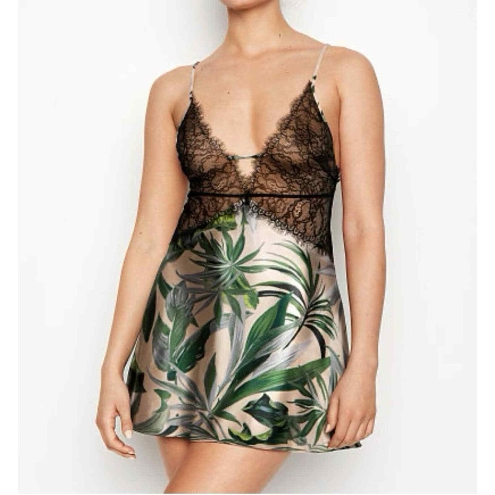 Victoria's Secret Women's Lace Plunge Slip BLack And Green Size XS